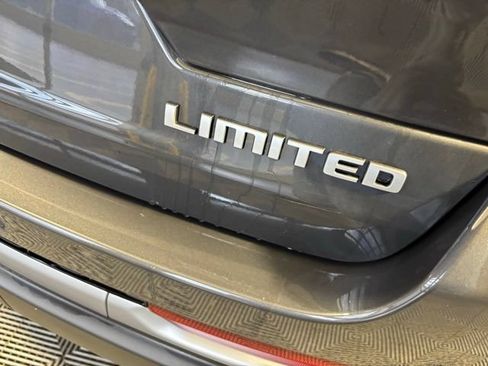 New 2026 Jeep Grand Cherokee Limited w/ Trailer Tow Package AWD/4WD image 9