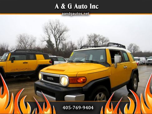 Used 2008 Toyota FJ Cruiser 2WD image 1