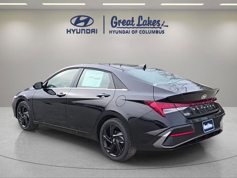 New 2026 Hyundai Elantra SEL Sport Premium w/ Cargo Package FWD image 3