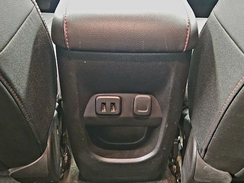 Used 2016 GMC Canyon SLE w/ All Terrain Package image 36