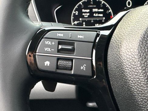 New 2025 Honda Pilot Touring image 23