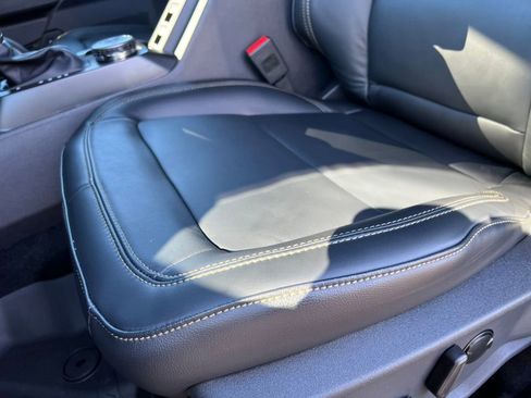 New 2025 Ford Bronco Badlands image 10