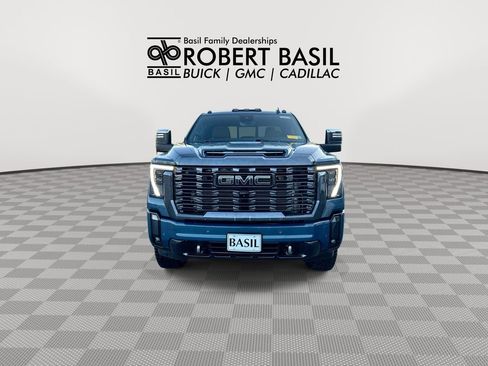 Used 2024 GMC Sierra 2500 Denali Ultimate w/ Snow Plow Prep/Camper Package AWD/4WD image 3
