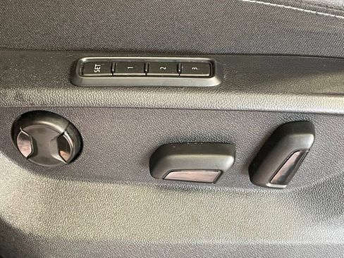 Used 2020 Volkswagen Atlas Cross Sport SEL R-Line image 12