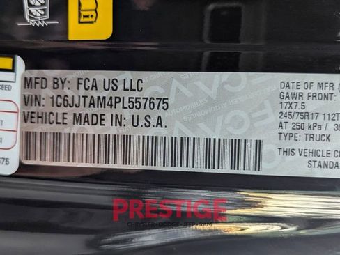 Used 2023 Jeep Gladiator Sport image 39