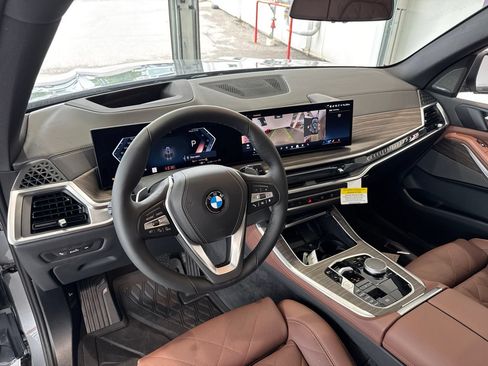 Used 2026 BMW X5 xDrive40i AWD/4WD image 17