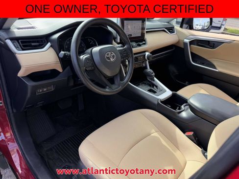 Certified 2023 Toyota RAV4 LE AWD/4WD image 19