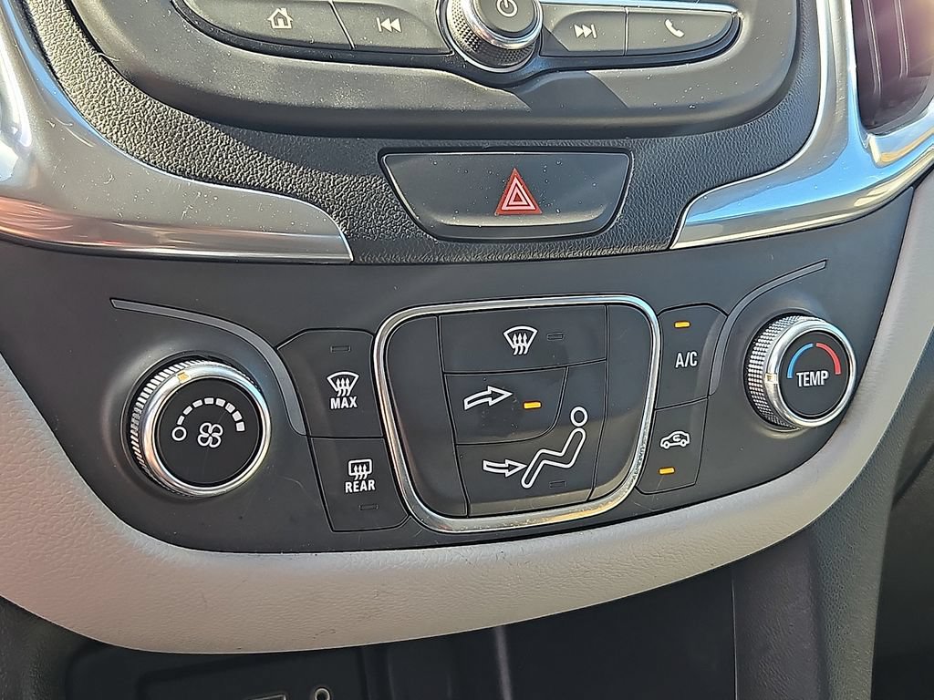 Used 2021 Chevrolet Equinox LS AWD/4WD image 16