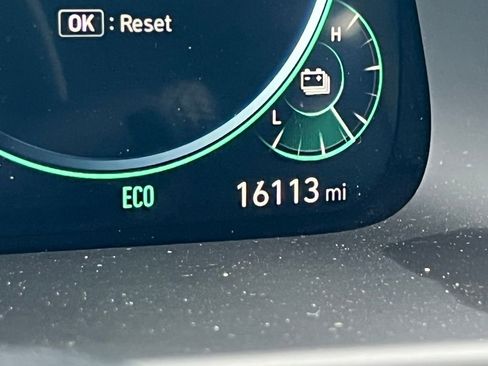 Used 2023 Hyundai Sonata Limited image 20