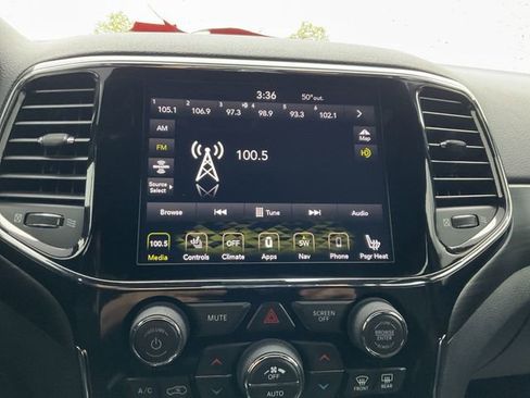 Used 2020 Jeep Grand Cherokee Altitude AWD/4WD image 13