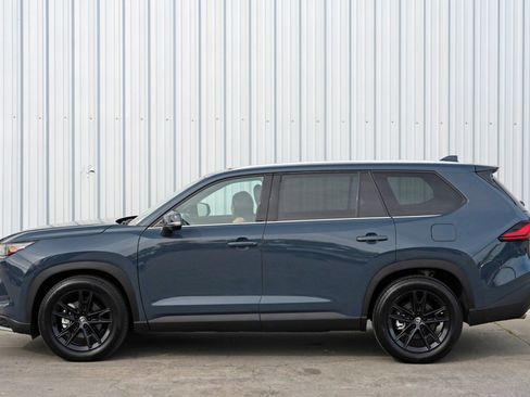 Used 2024 Toyota Grand Highlander AWD Hybrid image 48