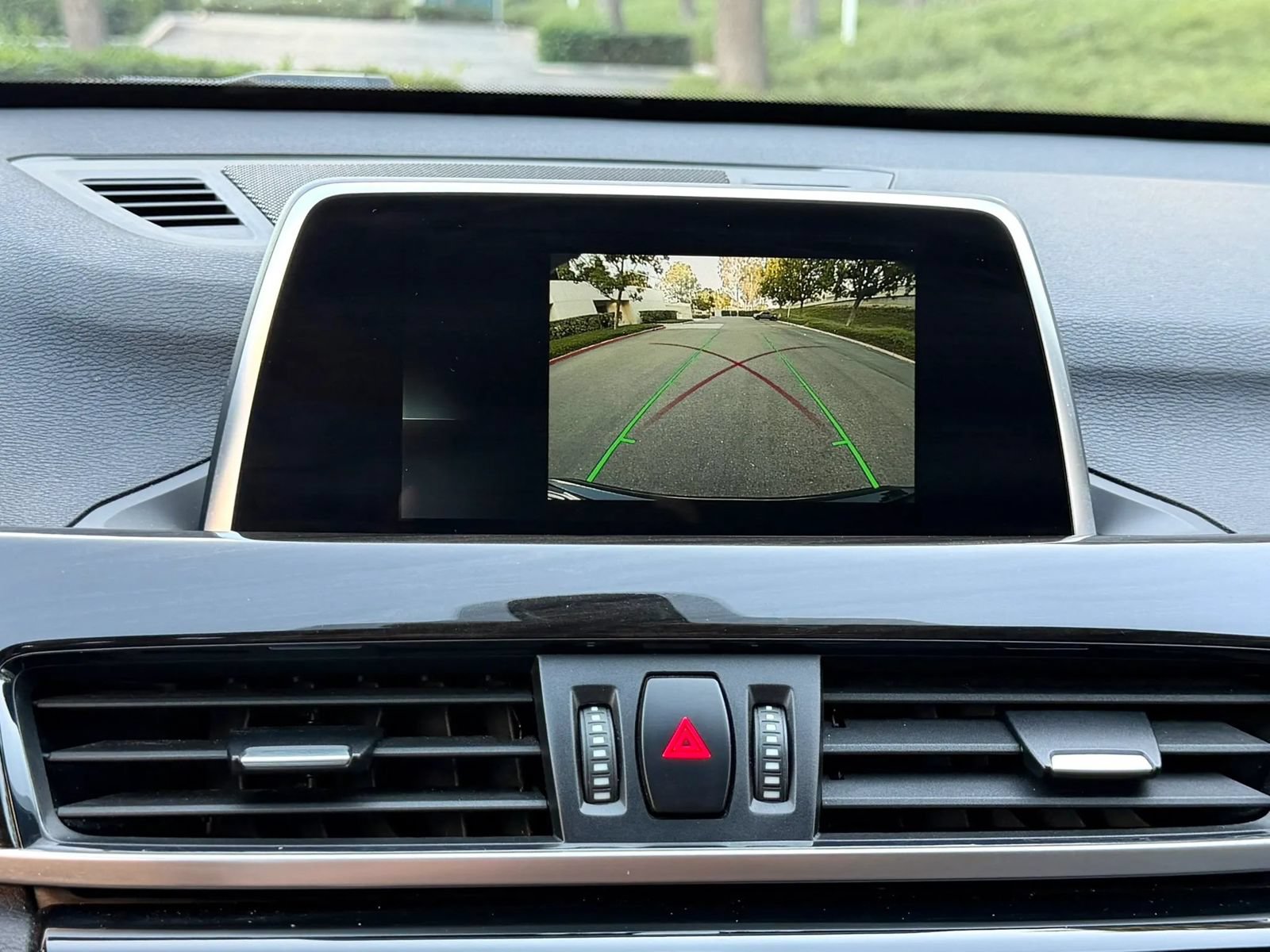 Used 2018 BMW X1 sDrive28i FWD image 16