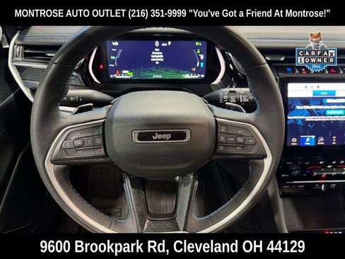 Used 2022 Jeep Grand Cherokee Trailhawk w/ Luxury Tech Group III AWD/4WD image 17
