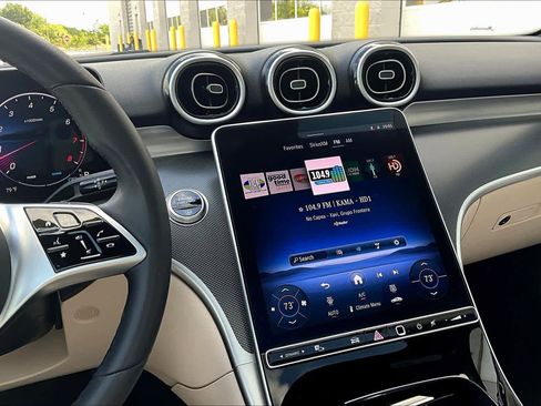 Used 2025 Mercedes-Benz C 300 Sedan image 8