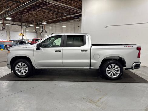 Certified 2022 Chevrolet Silverado 1500 Custom image 4