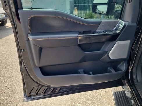 Certified 2023 Ford F150 Platinum w/ Equipment Group 701A High RWD image 20