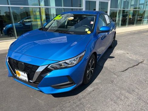 Used 2022 Nissan Sentra SV FWD image 2