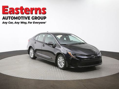 Used 2023 Toyota Corolla LE w/ LE Convenience Package image 49