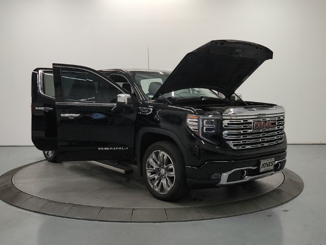 Used 2023 GMC Sierra 1500 Denali w/ Denali Reserve Package AWD/4WD image 11