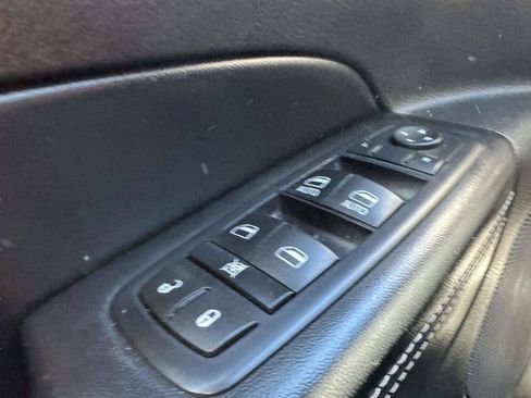 Used 2016 Jeep Grand Cherokee Limited AWD/4WD image 27