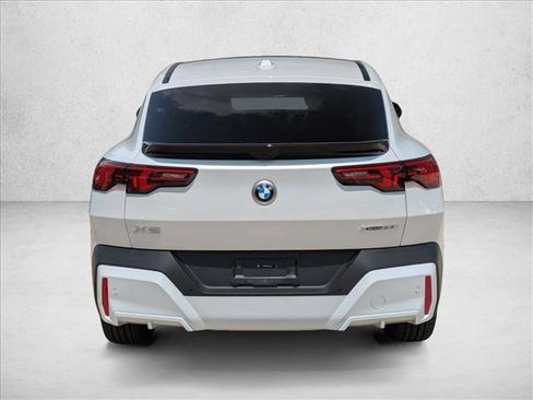 New 2026 BMW X2 xDrive28i w/ Technology Package AWD/4WD image 8