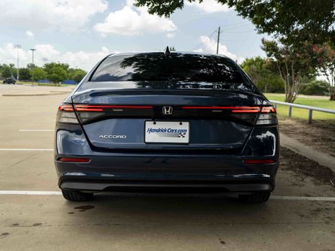 Used 2025 Honda Accord SE image 8