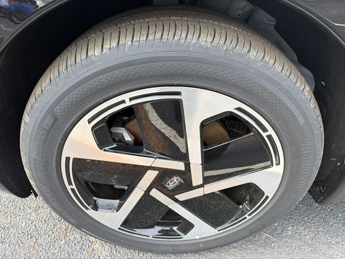 New 2026 Hyundai Ioniq 9 Limited image 11