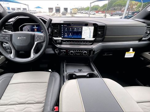 New 2026 Chevrolet Silverado 2500 ZR2 AWD/4WD image 5