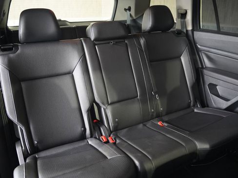 Used 2019 Volkswagen Atlas SE FWD image 35