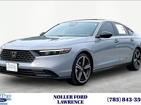 Used 2024 Honda Accord Sport image 1