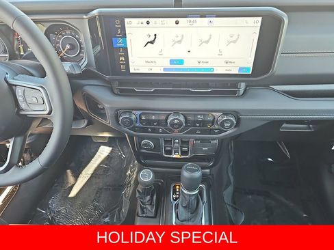 New 2025 Jeep Gladiator Willys image 19