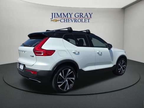 Used 2020 Volvo XC40 T5 R-Design AWD/4WD image 5