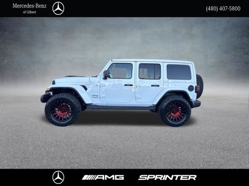 Used 2022 Jeep Wrangler Unlimited Sahara w/ LED Lighting Group AWD/4WD image 2