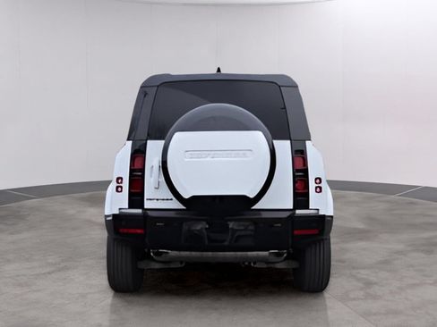 Certified 2024 Land Rover Defender 110 X-Dynamic SE AWD/4WD image 6