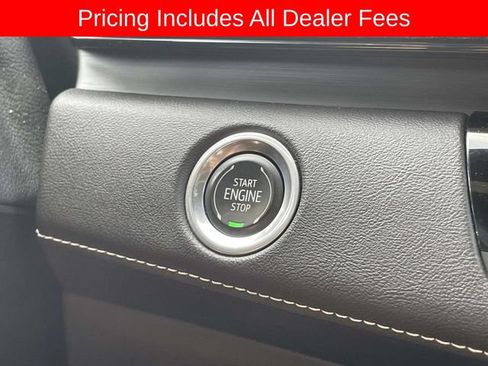 Used 2022 Cadillac Escalade Premium Luxury AWD/4WD image 36