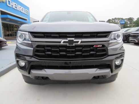 Certified 2022 Chevrolet Colorado Z71 AWD/4WD image 8