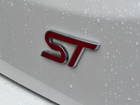 Used 2019 Ford Edge ST w/ Equipment Group 401A image 7