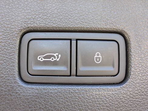 Used 2024 Genesis GV80 2.5T AWD/4WD image 12