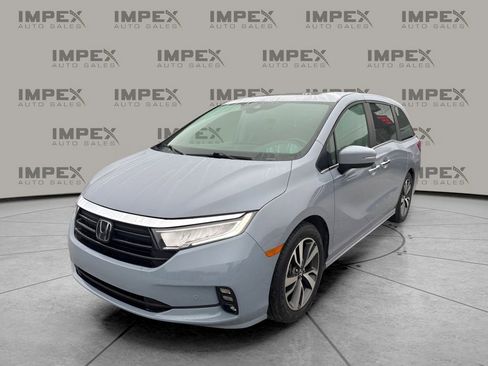 Used 2023 Honda Odyssey Touring image 1