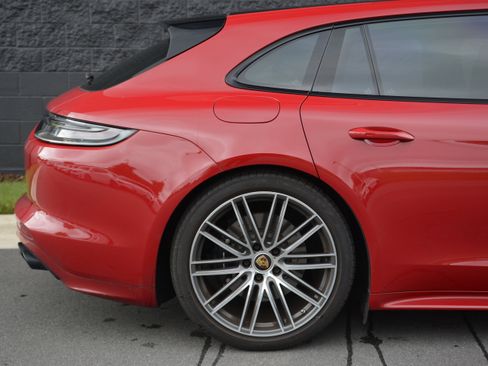 Certified 2023 Porsche Panamera GTS AWD/4WD image 39