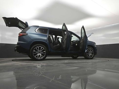 New 2026 GMC Acadia Denali Ultimate w/ LPO, Floor Liner Package AWD/4WD image 46