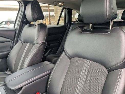 Used 2025 MAZDA CX-50 AWD 2.5 S w/ Premium Package image 16