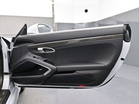 Certified 2024 Porsche 718 Boxster S RWD image 14