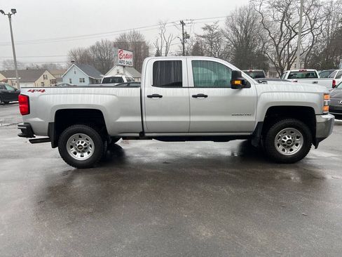 Used 2019 Chevrolet Silverado 2500 W/T AWD/4WD image 6