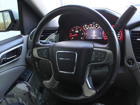 Used 2015 GMC Yukon Denali w/ Touring Package image 23