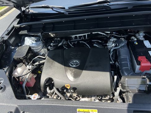 Used 2020 Toyota Highlander Platinum AWD/4WD image 36