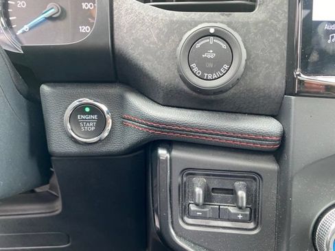 Used 2023 Ford Expedition Limited AWD/4WD image 16