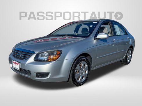 Used 2009 Kia Spectra LX image 2