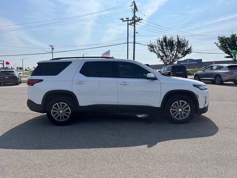 Used 2022 Chevrolet Traverse LT FWD image 7