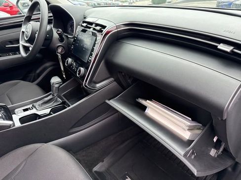 Used 2022 Hyundai Tucson SE image 20